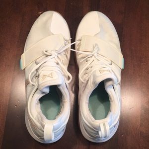 Paul George Nike PG 1